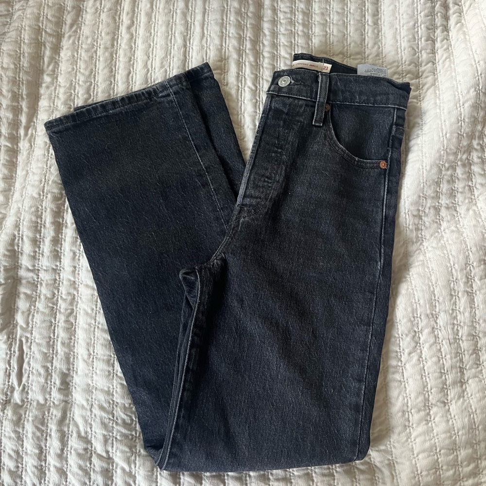 Levi’s Ribcage jeans